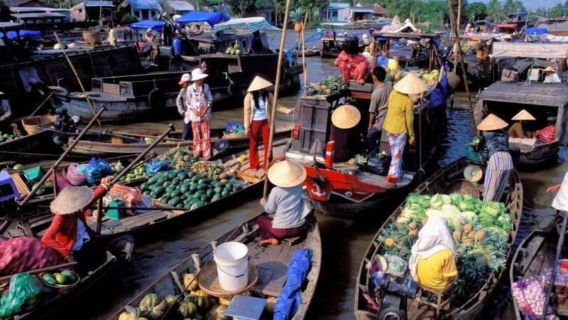 Day 10 Explore Local Communities For Tropical Fruits And Traditional Crafts