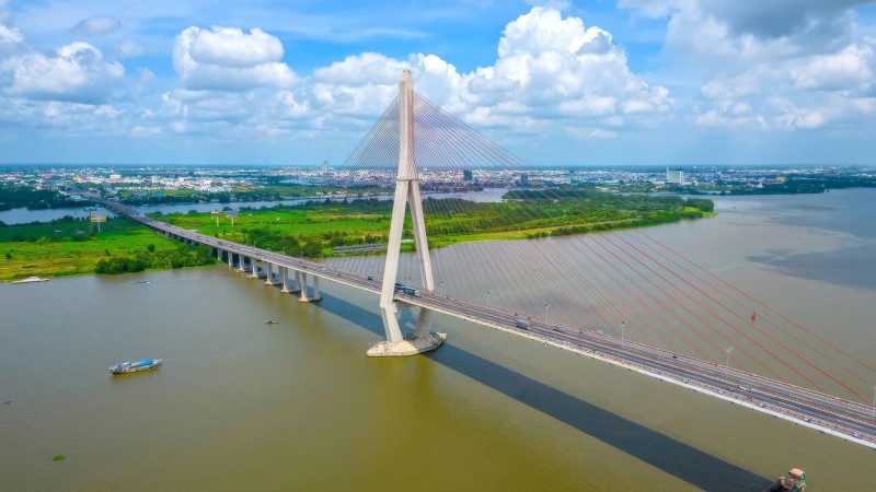 Day 1 Cross The Biggest Bridge Over The Mekong River