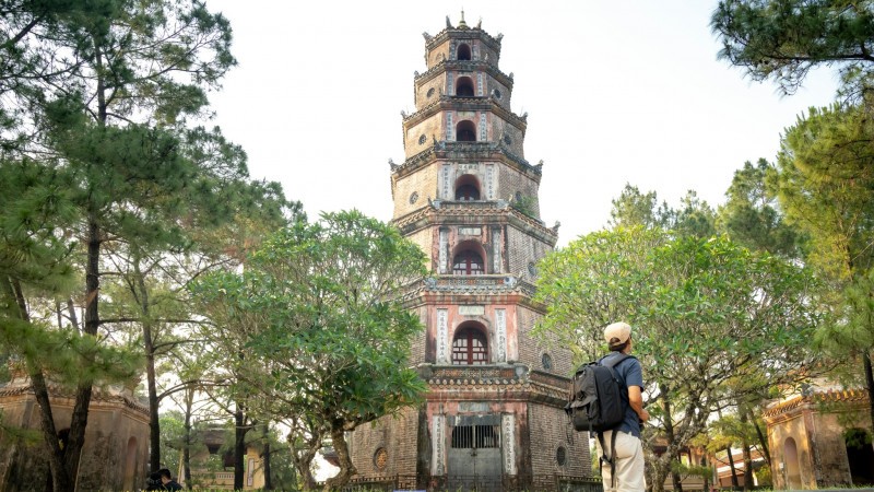 Day 5 Visit Thien Mu Pagoda The Icon Of Hue