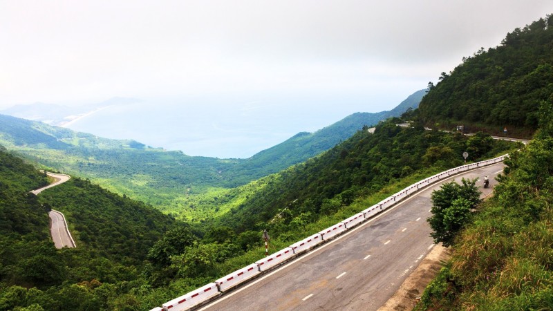 Day 6 Admire The Hai Van Pass Scenery On The Way To Hue