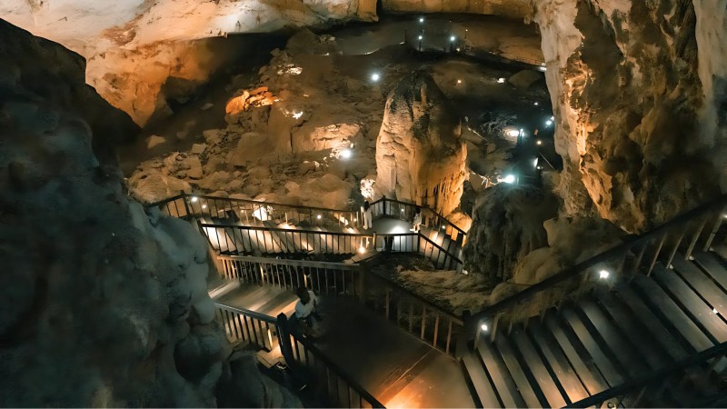 Day 3 Visit Paradise Cave The Biggest Cave Complex In The Globe