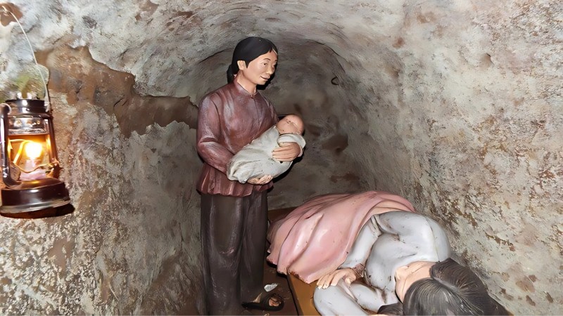 Day 4 Explore Vinh Moc Tunnels, An Underground Village Built For Shelter