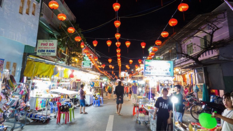 Day 1 Stroll Through The Lively Night Market In Phu Quoc