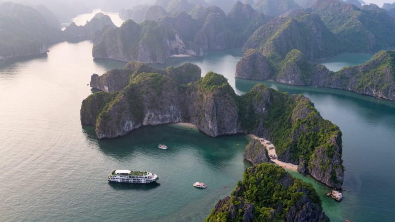 Day 10 Set Sail On A Scenic Journey Through Halong Bay