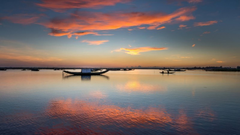 Day 3 Watch The Sunset On A Boat At Tam Giang Lagoon