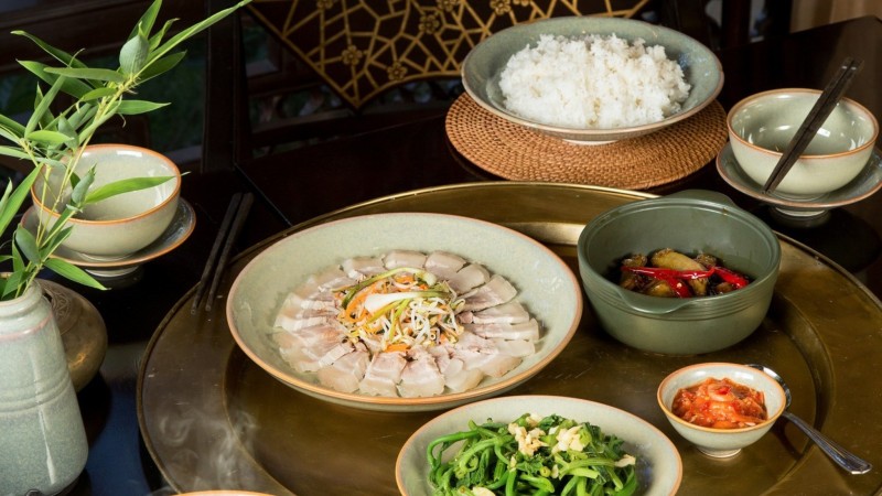 Day 2 Have Lunch At Acient Hue Restaurant