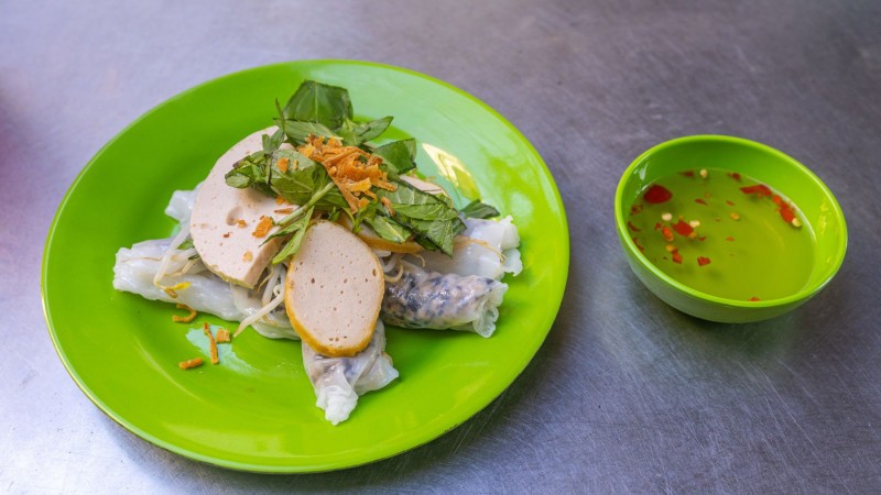 Day 2 Taste Authentic Banh Cuon Made Fresh By Local Hands