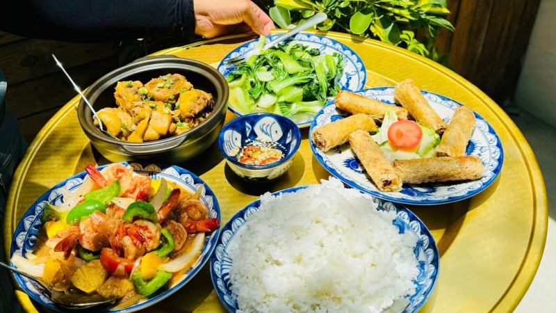 Day 1 Enjoy A Home Cooked Vietnamese Lunch At Vy's Bistro & Chef Home