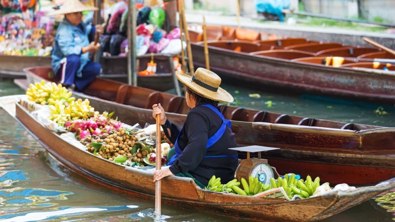Day 3 Ride A Motorboat Around Damnoen Saduak’s Khlongs