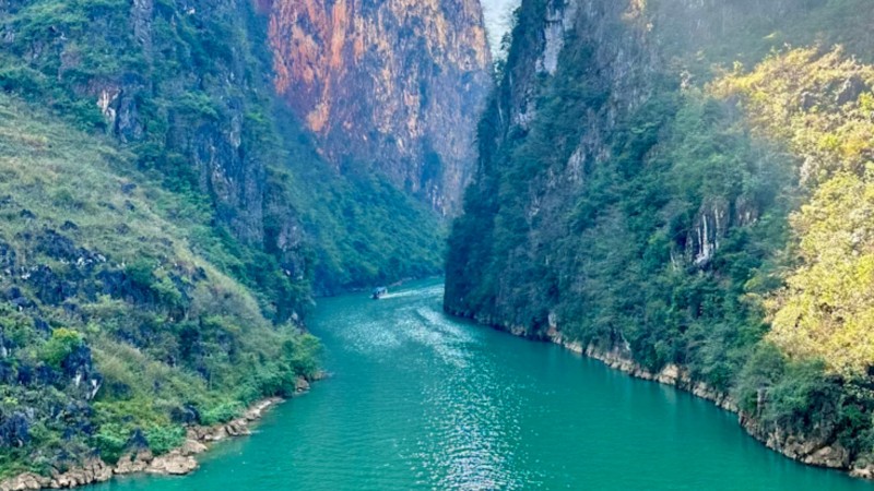 Day 4 Gaze Down At Nho Que River Winding Through A Deep Mountain Abyss