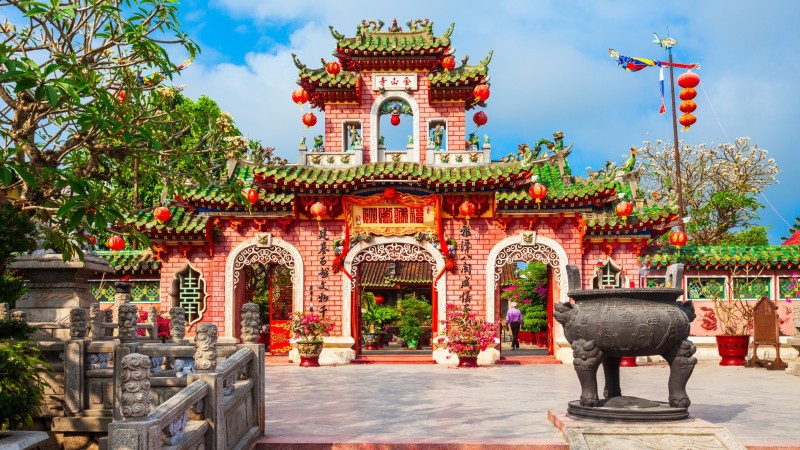 Day 5 Admire The Fujian Assembly Hall Where Dragons Curl Around Roofs And Altars Glow With Offerings
