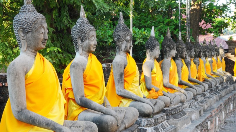 Day 2 Witness Rows Of Serene Buddha Statues At Wat Yai Chaimongkol