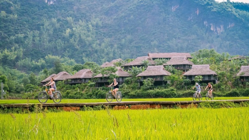 Day 3 Cycle through the picturesque Mai Chau Valley