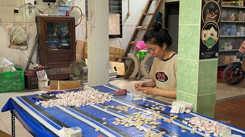 Day 3 Learn How Locals Transform Coconuts At A Traditional Workshop