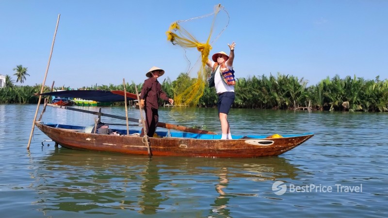 Day 5 Catch Fish And Crabs Using Unique Woven Nets With Locals