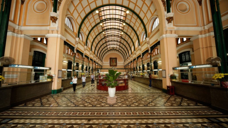 Day 9 Admire Elegant French Architecture At Ho Chi Minh Central Post Office