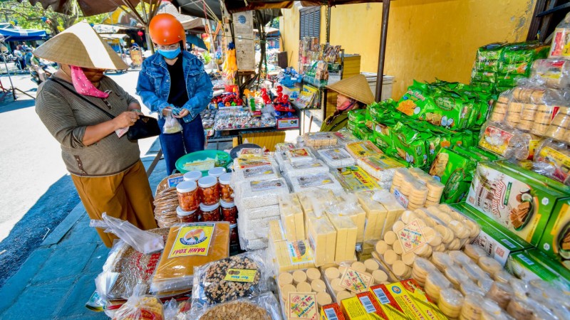 Experience Hoi An Market With Traditional Goods And Lively Atmosphere