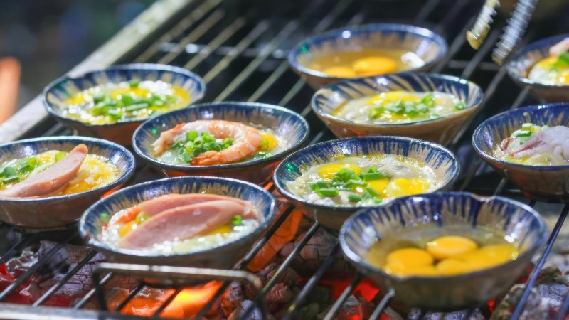 Savor Authentic Street Food In Saigon’s Backstreets Full Of Color And Flavor