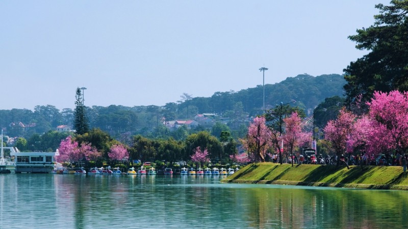 Ho Chi Minh City & Dalat Mountain Escape Muslim Tour 5 Days