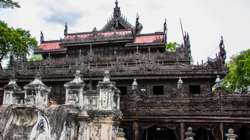 Day 2 Marvel At The Intricate Wood Carvings Of Shwenandaw Monastery