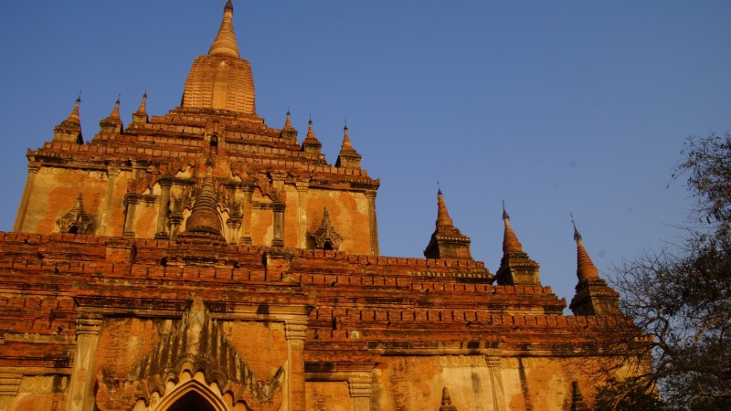 Day 4 Explore The Ornate Htilominlo Temple