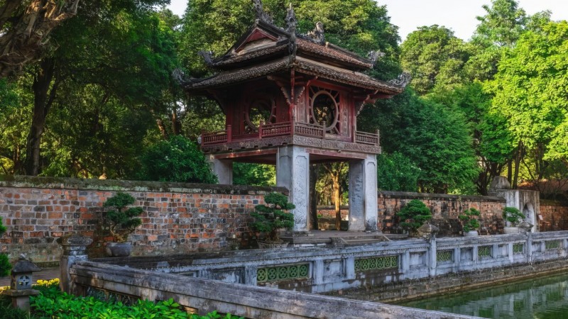 Day 8 Discover The Historic Temple Of Literature