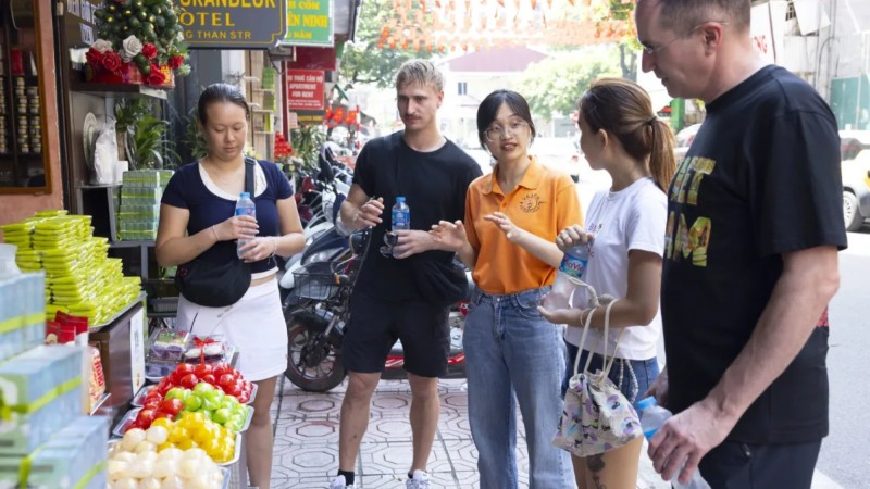 Explore Daily Life Across The Heart Of Hanoi