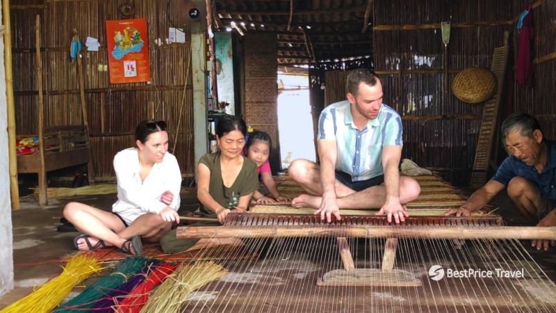 Learn How Colorful Sleeping Mats Are Woven From River Reeds