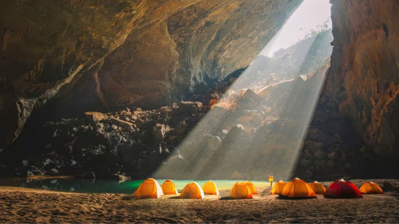 Day 9 Wake Up To The Breathtaking Beauty Of Hang En Cave