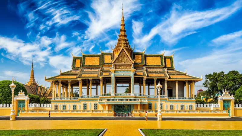 Day 7 Admire The Royal Grandeur And Ornate Architecture Of Cambodia’s Royal Palace