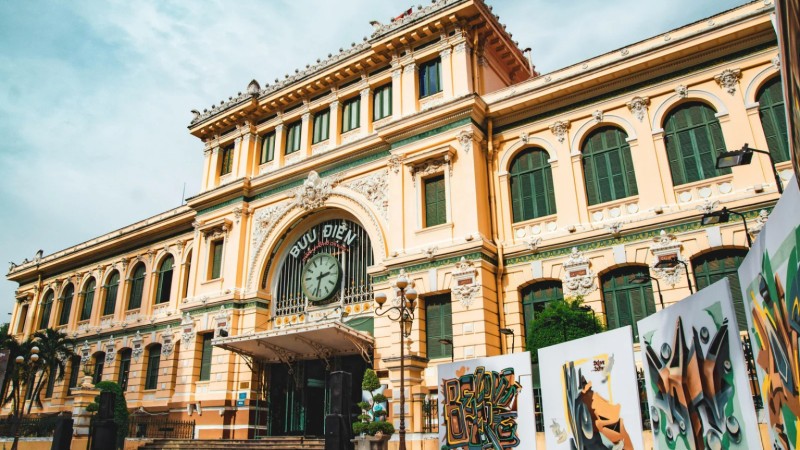 Day 11 Admire The Elegant Architecture Of Saigon Central Post Office