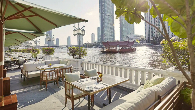 Day 2 Savor Breakfast Along Chao Phraya River
