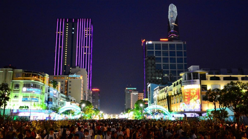 Immerse In The Bustling Vibe Of Saigon At Night