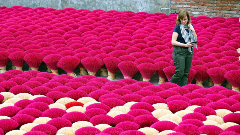 Wander To See Colorful Incense