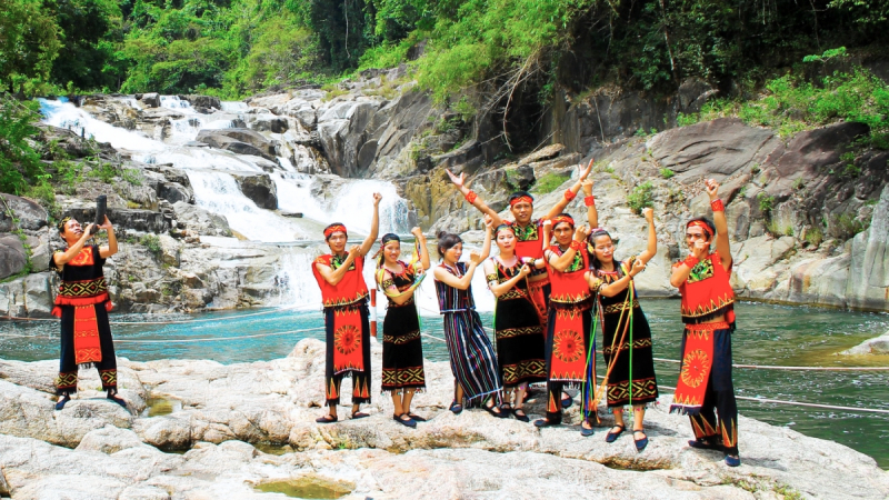 Enjoy The Cool Breeze And Majestic Scenery Of Yang Bay Waterfall