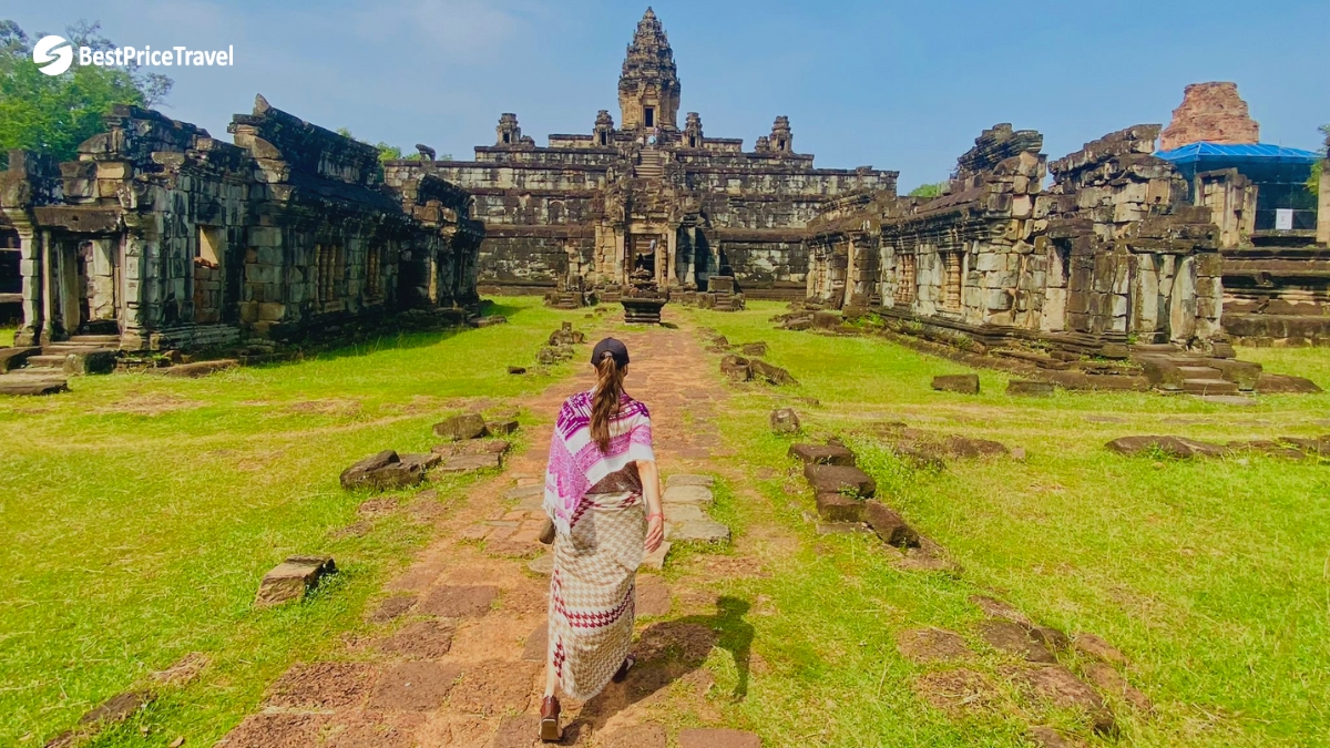 The Angkor Complex Including The South Gate, Bayon Temple And More