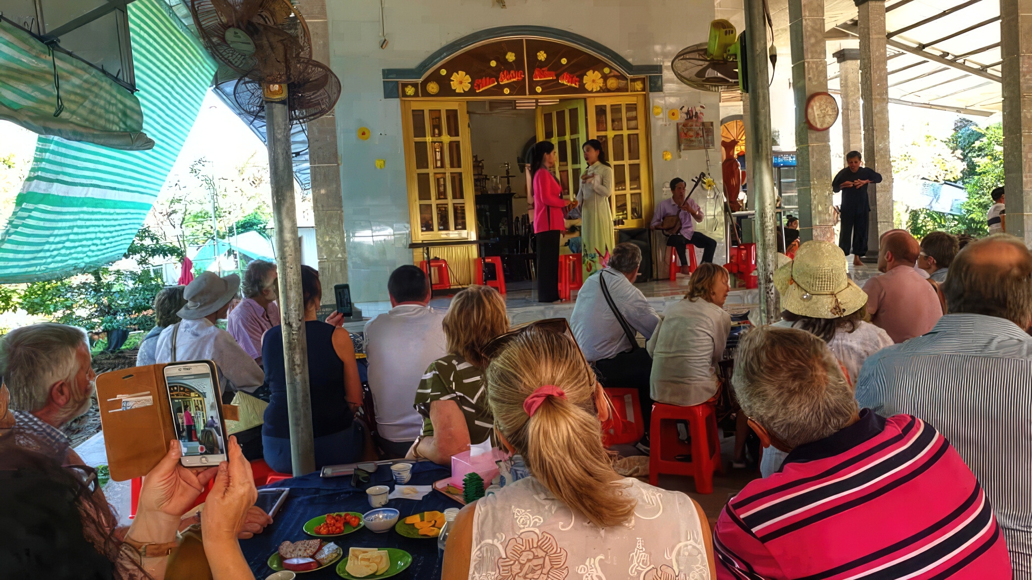 Listen to Don ca tai tu