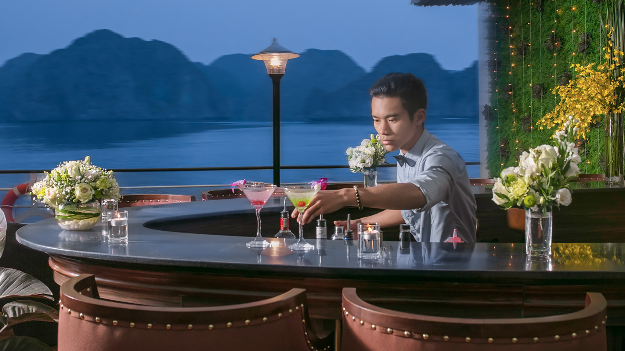 Enjoy Landscape in Era Outdoor Bar