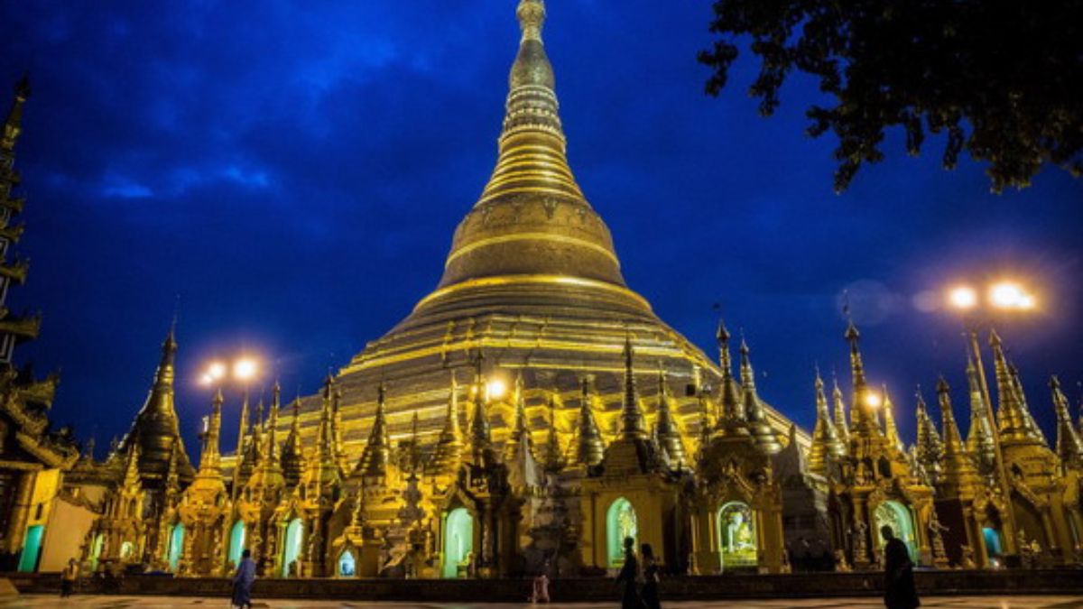 Enjoy Night Life At Yangon