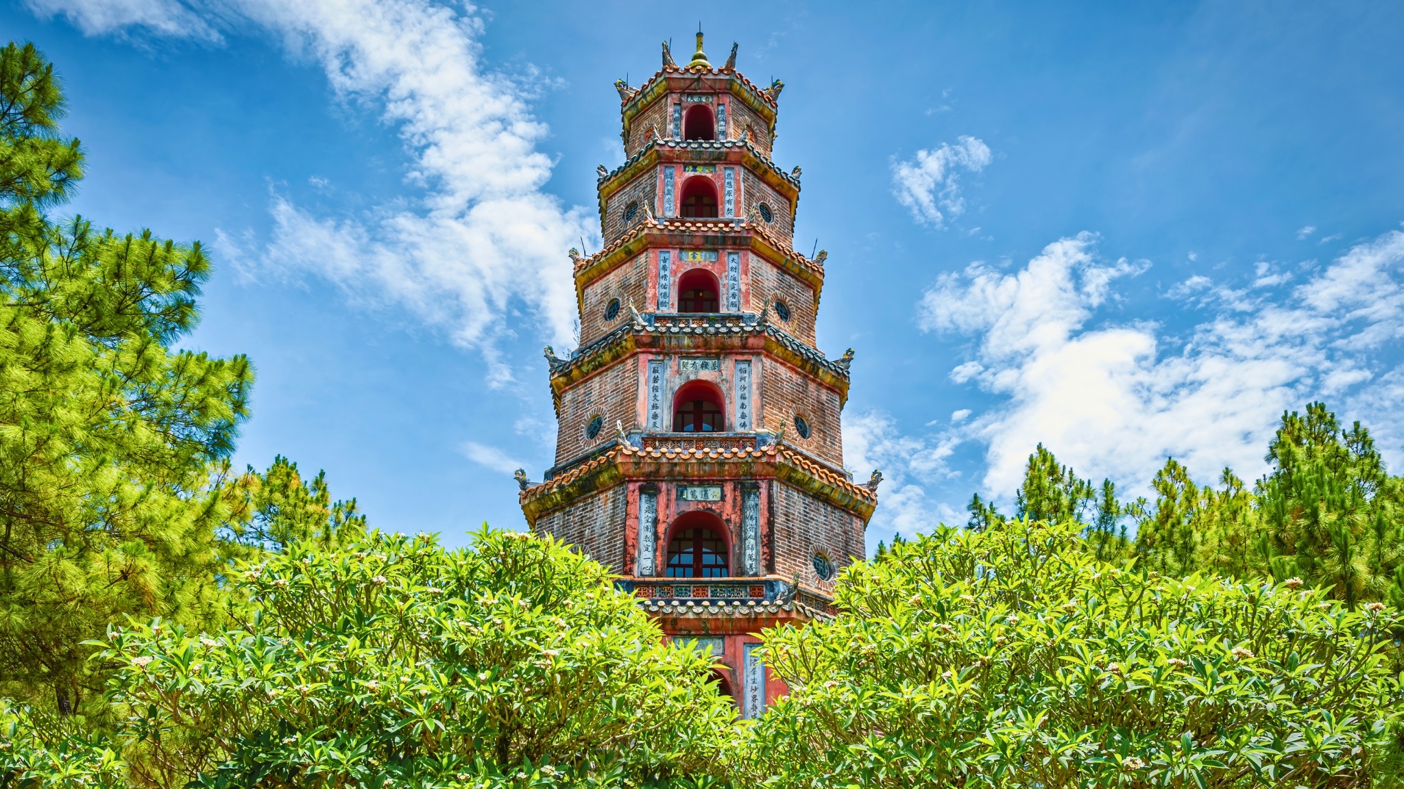 Day 11 Thien Mu Pagoda