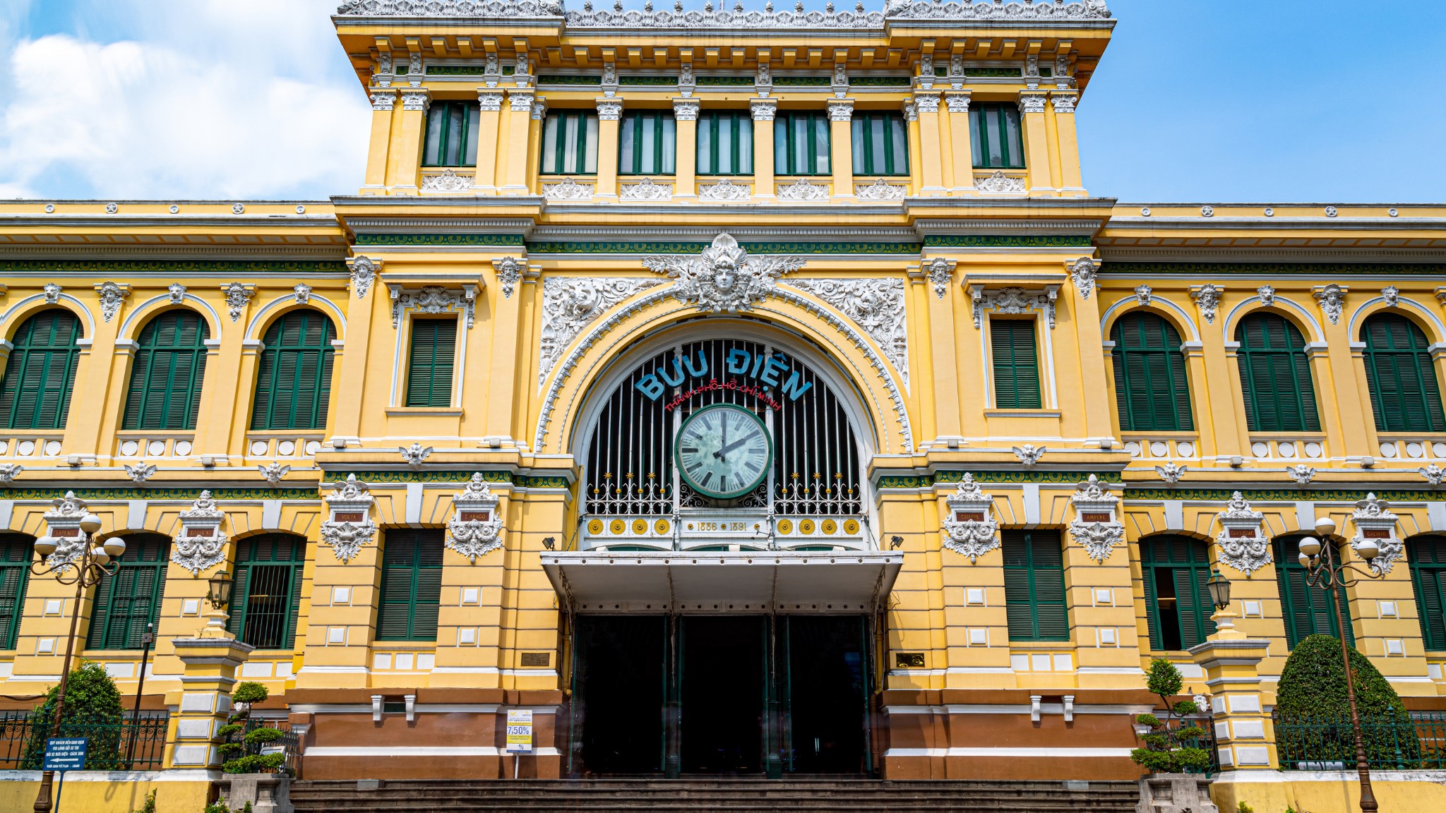 Day 2 Gustave Eiffel's Central Post Office