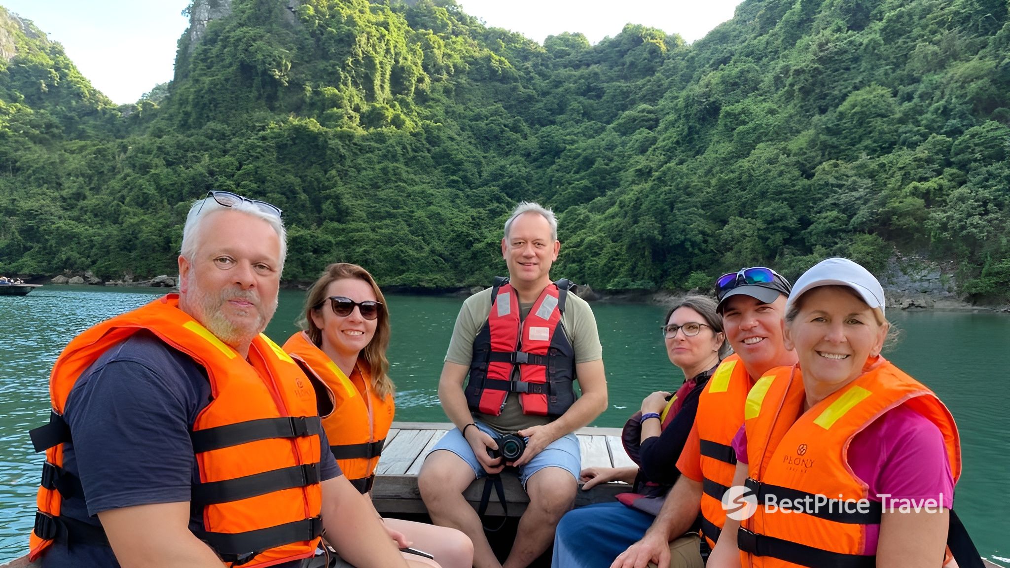 Day 10 Discover The Beauty Of Halong Bay At The Closest Distance