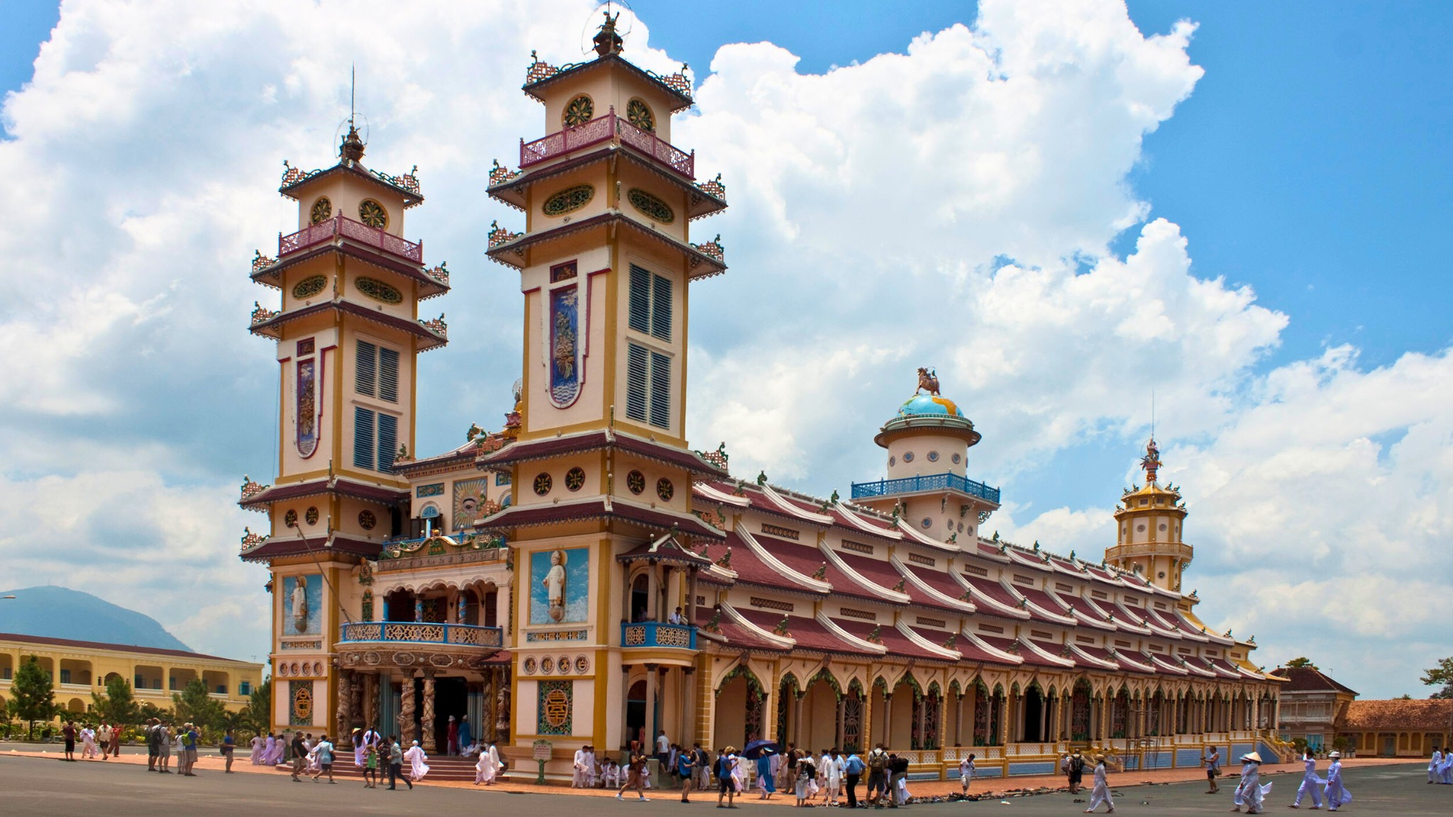 Day 3 Visit The Sacred Temple Of Caodaism In Tay Ninh Province