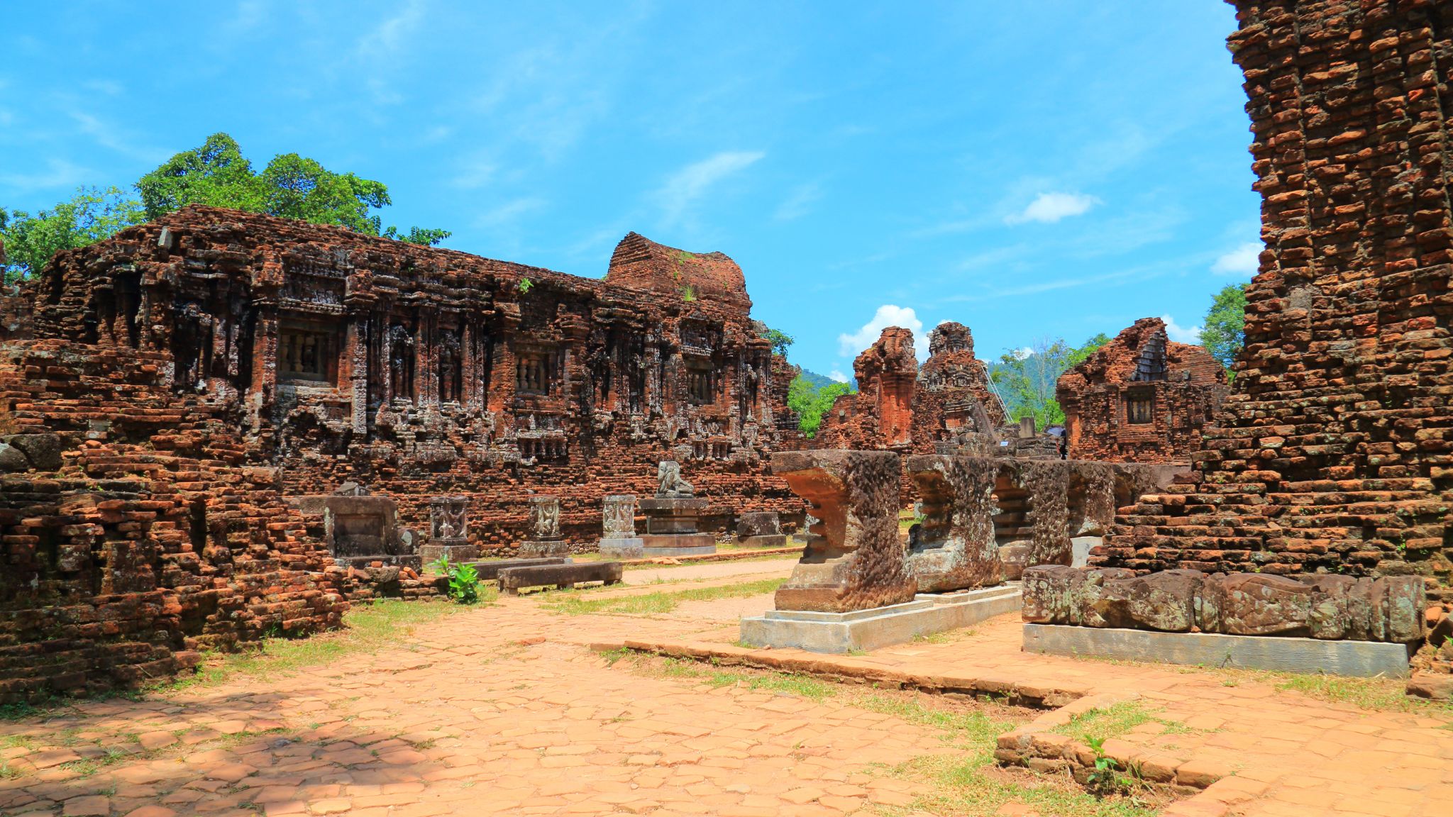 Day 9 Admire The Unique Architecture Of My Son Sanctuary