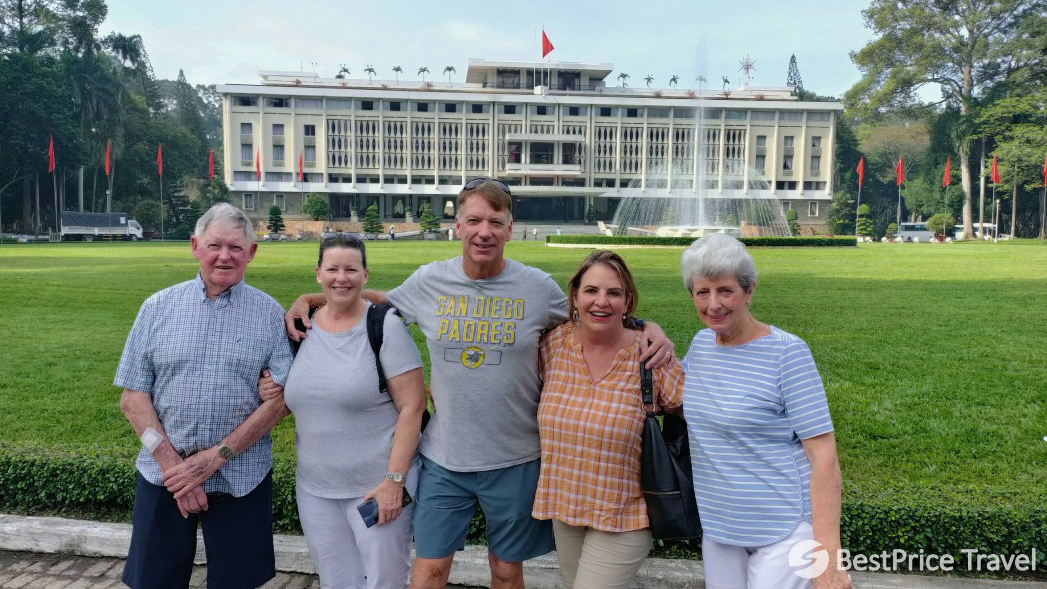 Day 10 Pay A Visit To The Reunification Palace