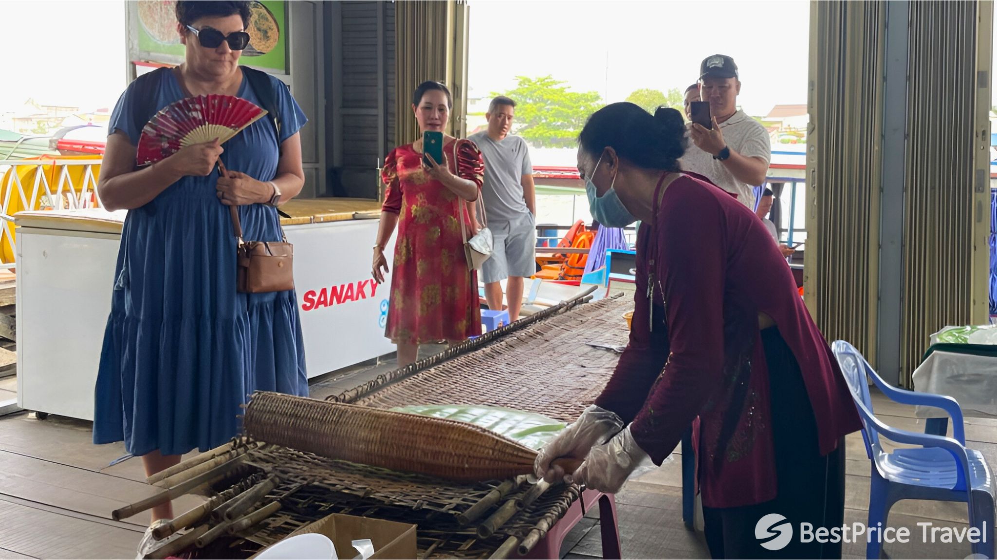 Day 13 Witness The Process Of Making Rice Paper