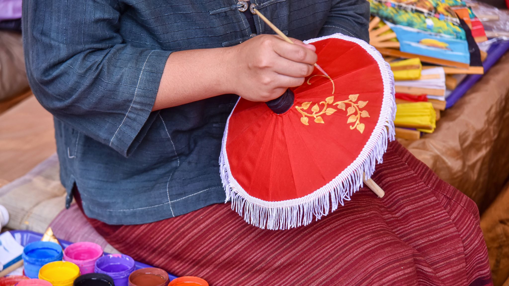 Day 9 Witness The Process Of Making Umbrellas In Chiang Mai