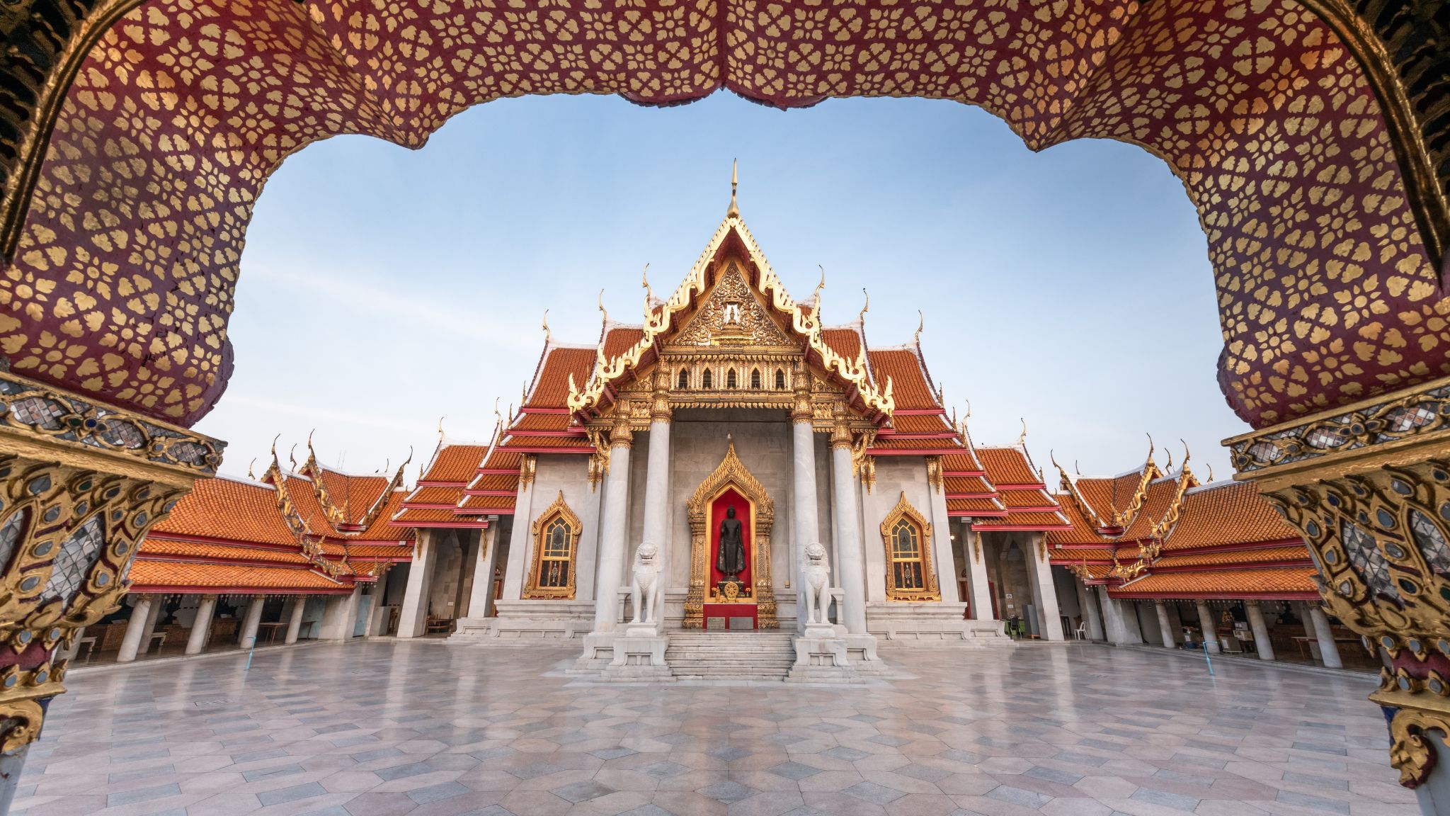 Day 2 Admire The Intricate Marble Design In Wat Benchamabopit