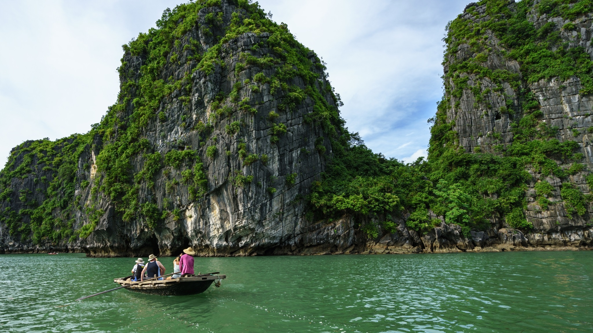Day 6 Explore Halong Bay By Rowing Boat