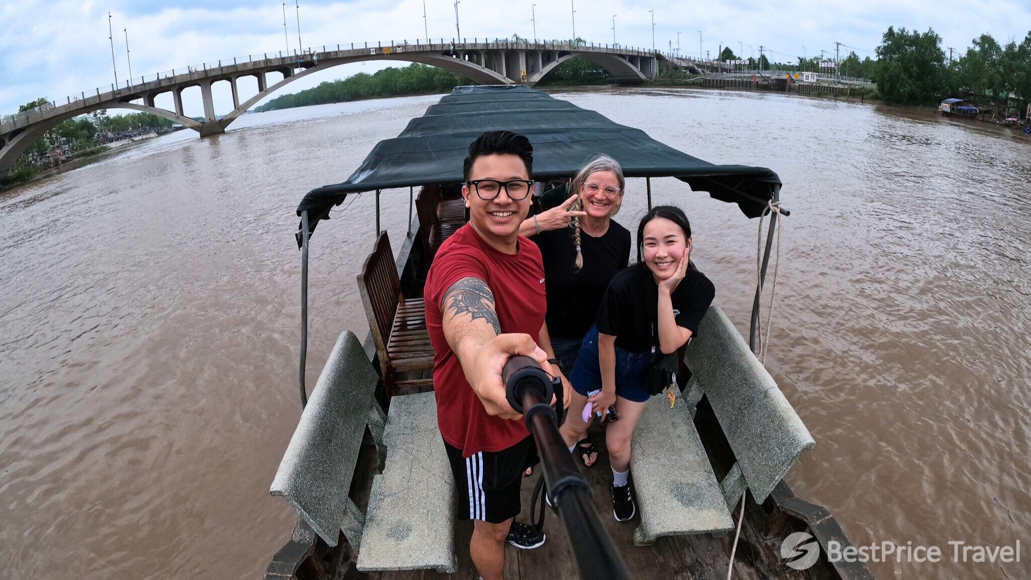 Day 9 Cruise Along The Tranquil Ham Luong River